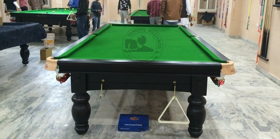 Commercial Pool Table - Cue Forearm: Ash Wood
