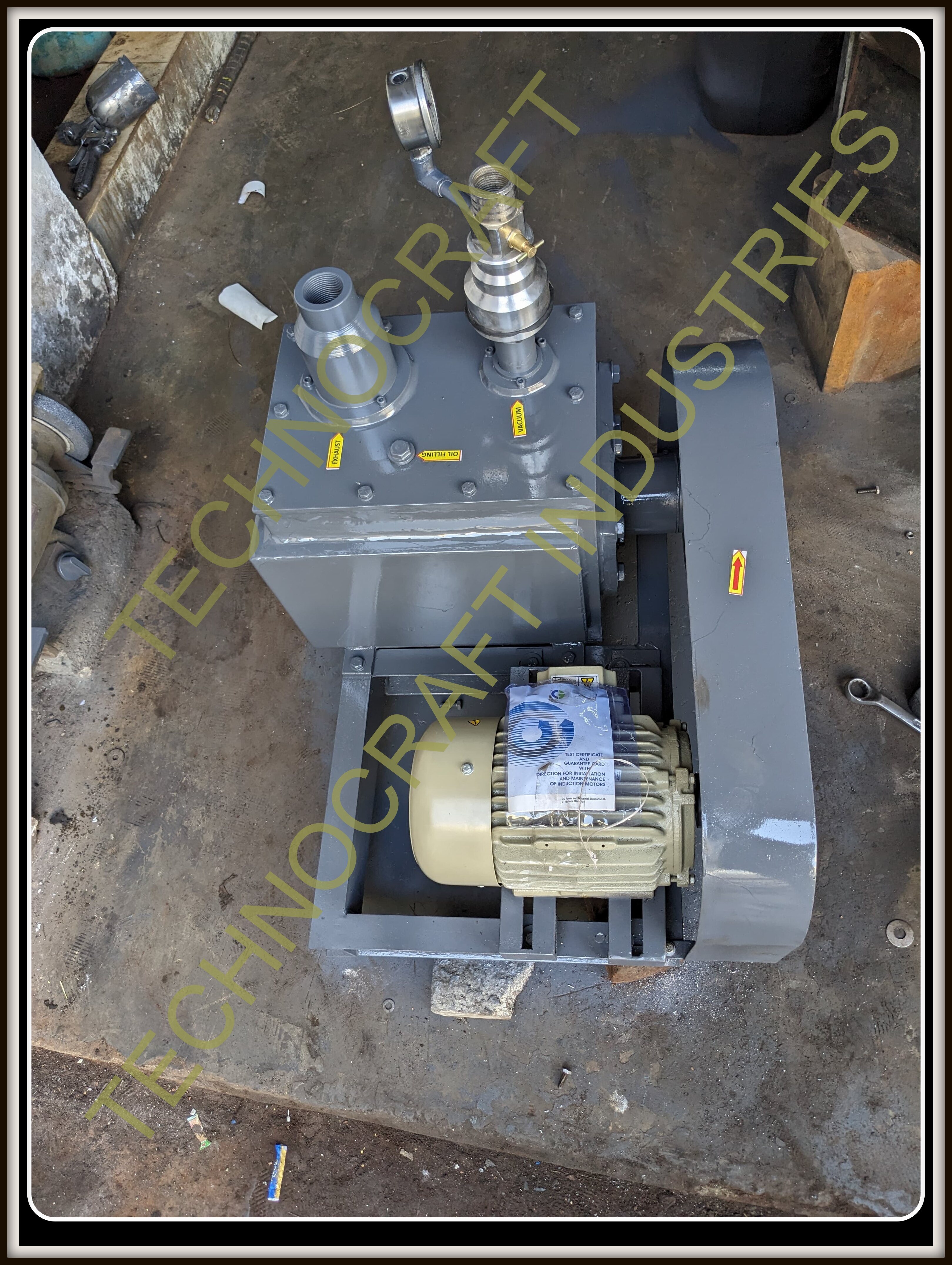 Vacuum Pump For Macroni - Cast Iron, Standard Inlet/outlet, Grey Color | 50 Lpm To 10000 Lpm Flow Rate, Oil Seal Sealing, Max Suction 760 Mm Of Hg, Electric Power, Laboratory Chemical Applications