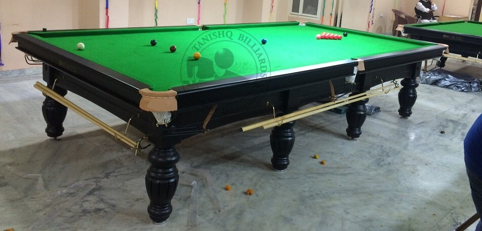 Custom Snooker Board Table - Cue Forearm: Ash Wood