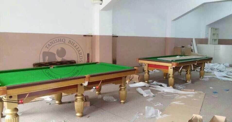 Imported Luxury Billiards Tables Cue Forearm: Ash Wood