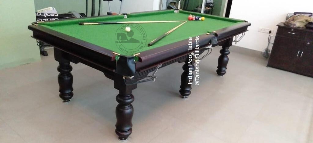 Regular Pool Table - Cue Forearm: Ash Wood