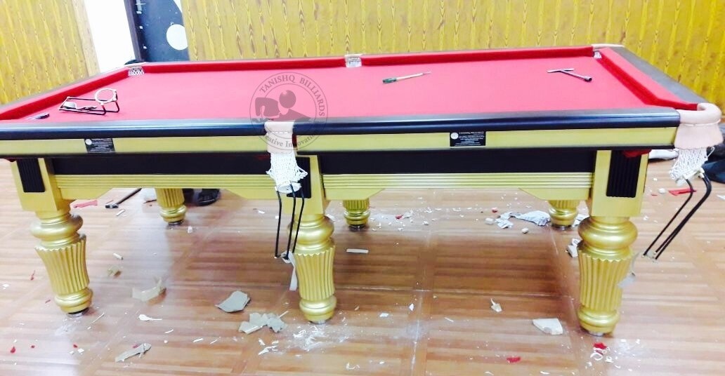 Red Top Pool Table Cue Forearm: Ash Wood
