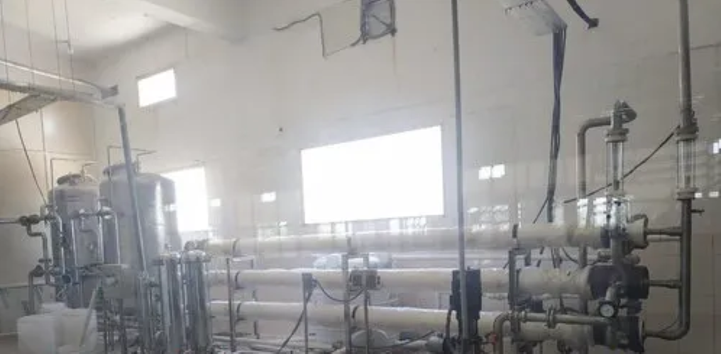 Industrial Stainless Steel Ro Plant - 2000 Liter/hour Capacity | Automated Media Activated Carbon + Sand Filtration For Pharmaceutical Industry
