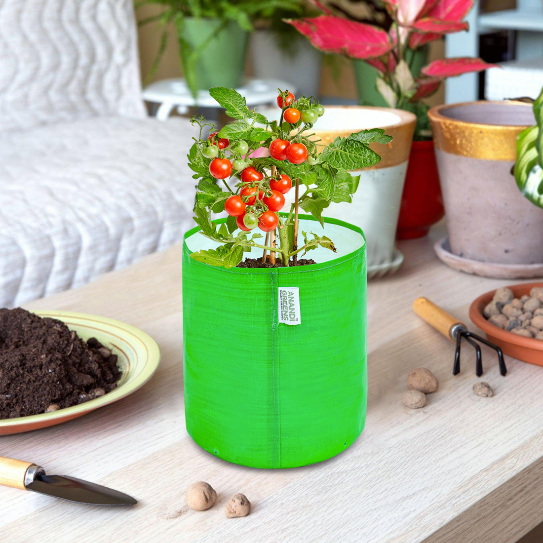 Grow Bags - Hdpe Material, 9x9 Inch Dimensions, Glossy Green Finish | Ideal For Efficient Plant Growth And Easy Handling