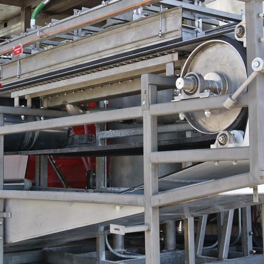 Horizontal Vacuum Belt Filter - Stainless Steel, 500-800 Kilograms Weight | High Performance, Reliable For Mining And Chemical Industries