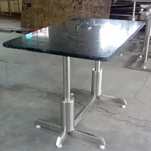 Hotel Dining Table By Kp Engineers And Traders