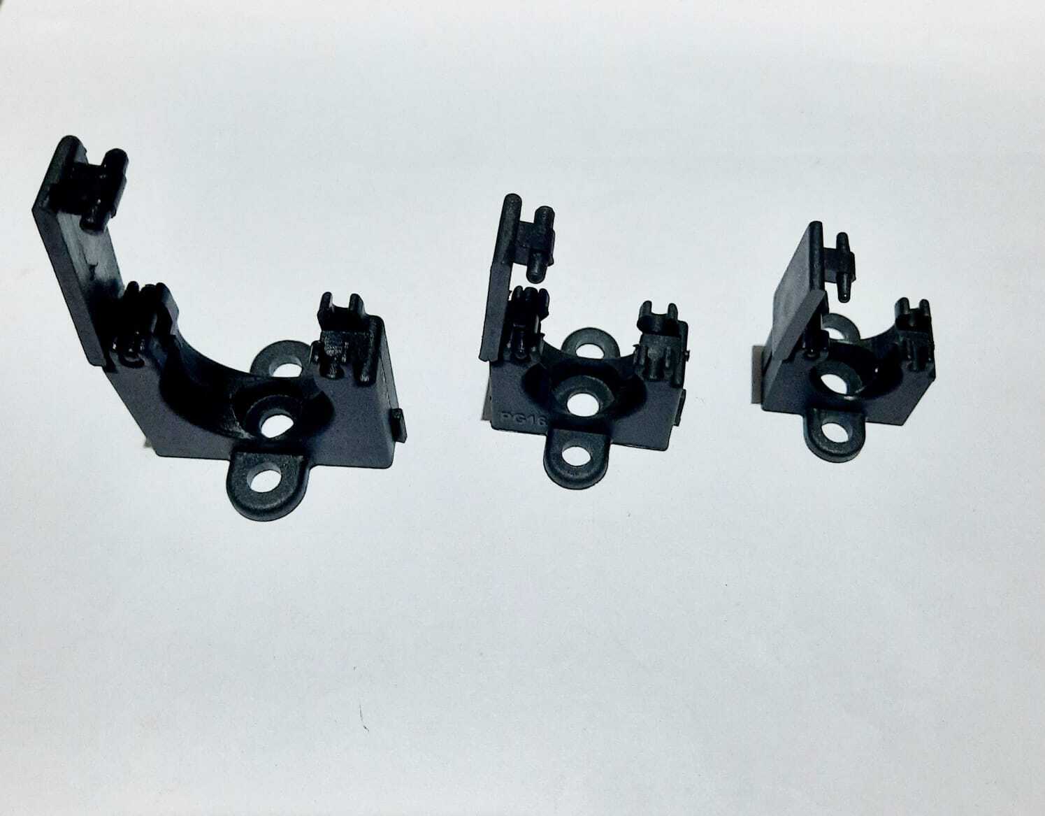Pipe Fitting Clamp Pg-11 - Polyamide Pa-6, Length 30mm, Outer Diameter 16mm, Color Black (Ral 9005), Uv Resistant, Easy To Assemble