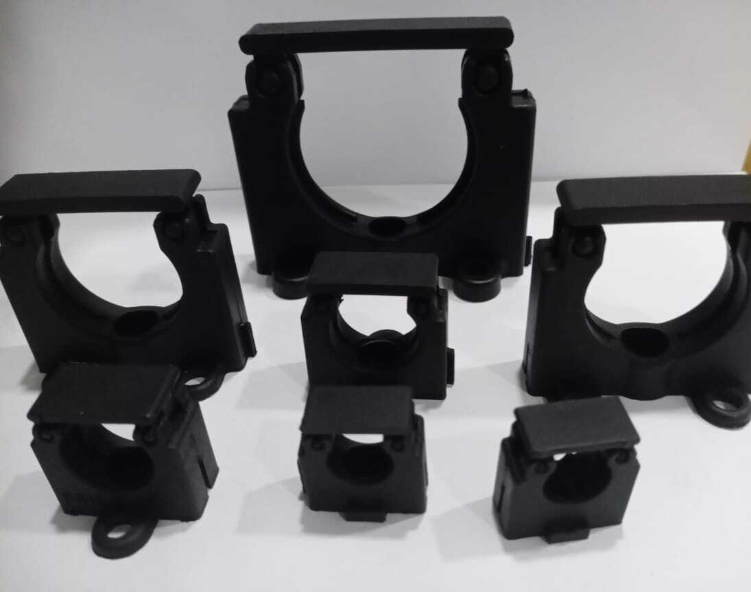 Pipe Fitting Clamp Pg-11 - Polyamide Pa-6, Length 30mm, Outer Diameter 16mm, Color Black (Ral 9005), Uv Resistant, Easy To Assemble