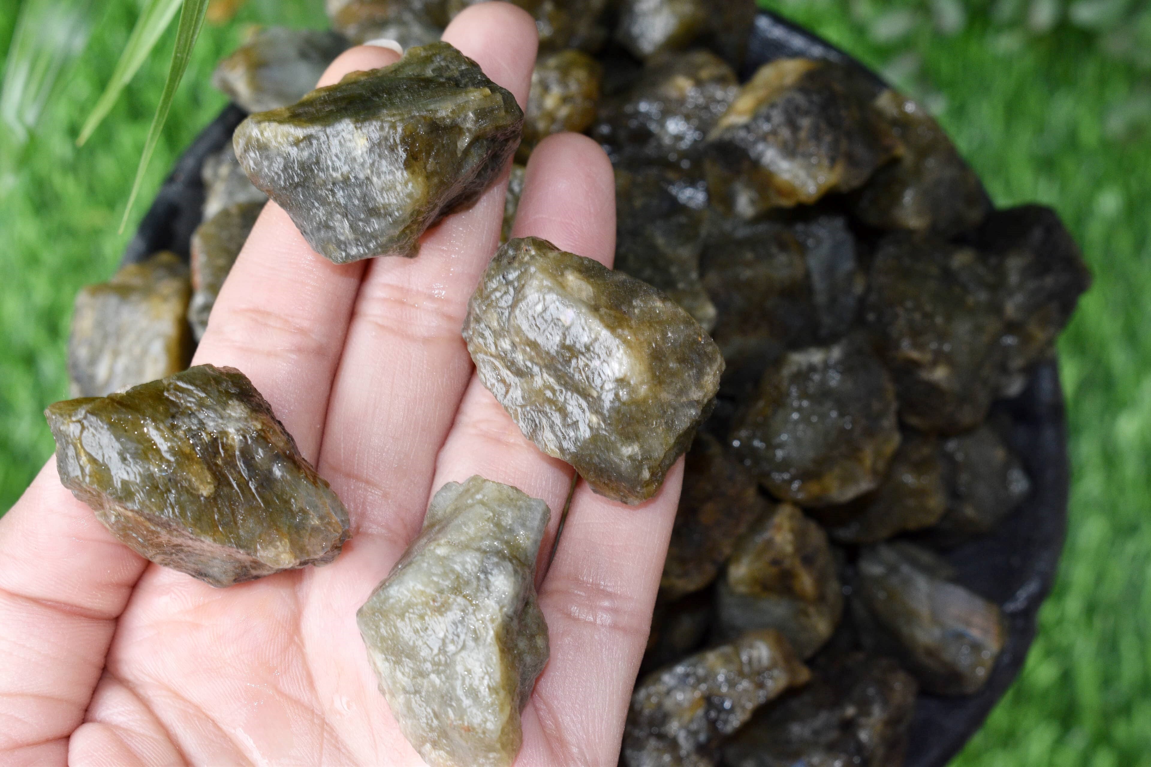 Labradorite Rough Stone Crystal Raw Stone Rough Rock - Grade: Aaa