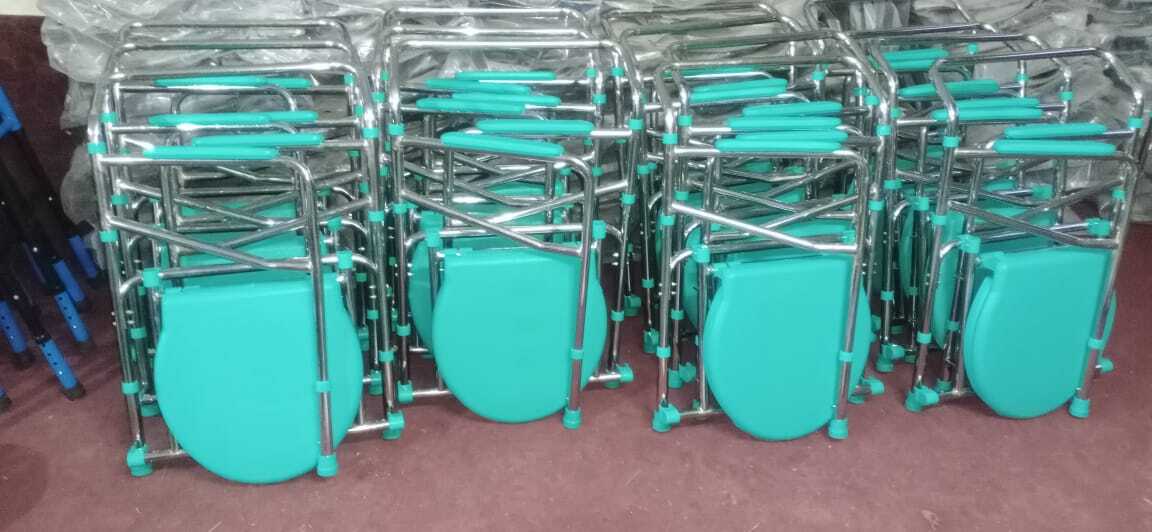 Adjustable Commode Chair - Iron Material | Foldable Design For Space Efficiency And Enhanced Convenience