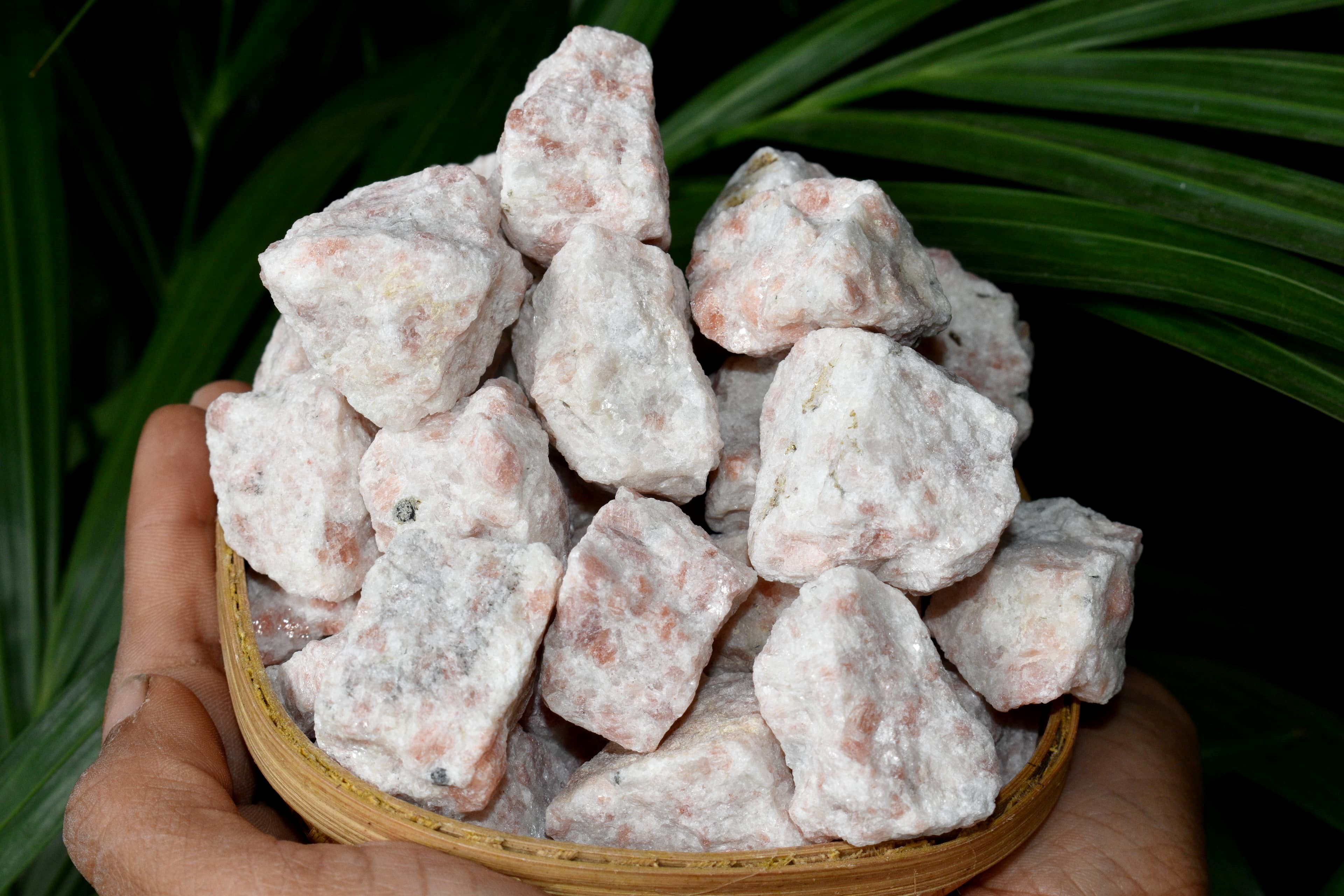 Sunstone Crystal - 1 Inch Natural Rough Stone , Aaa Grade Unique Patterns