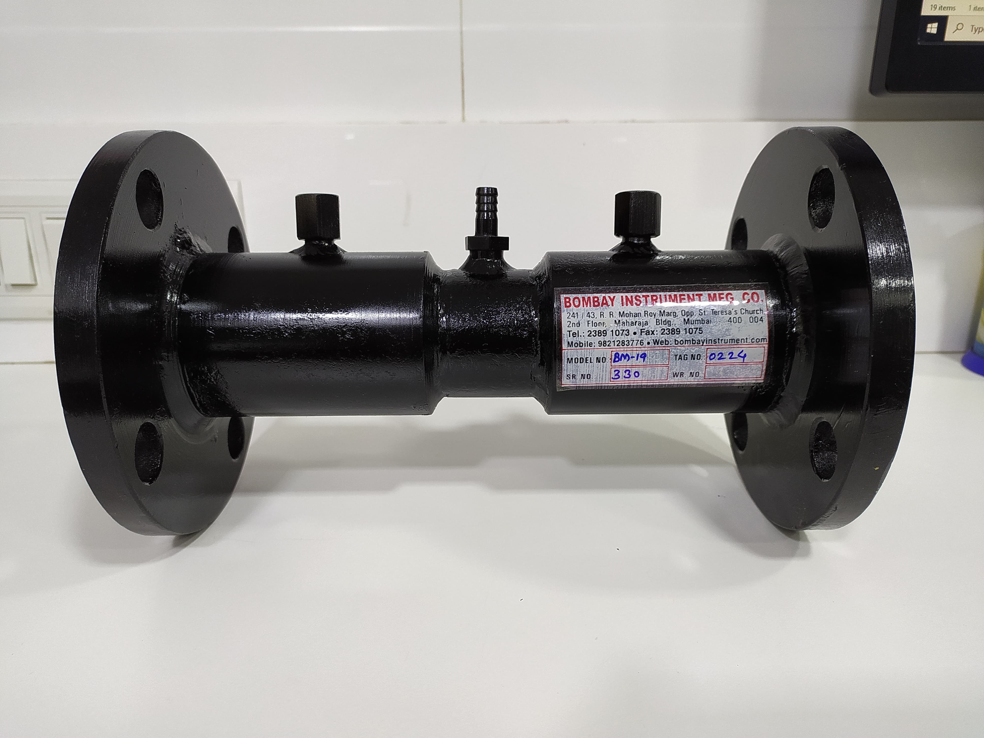 Industrial Venturi Tube Flow Meter - Color: Black/gray