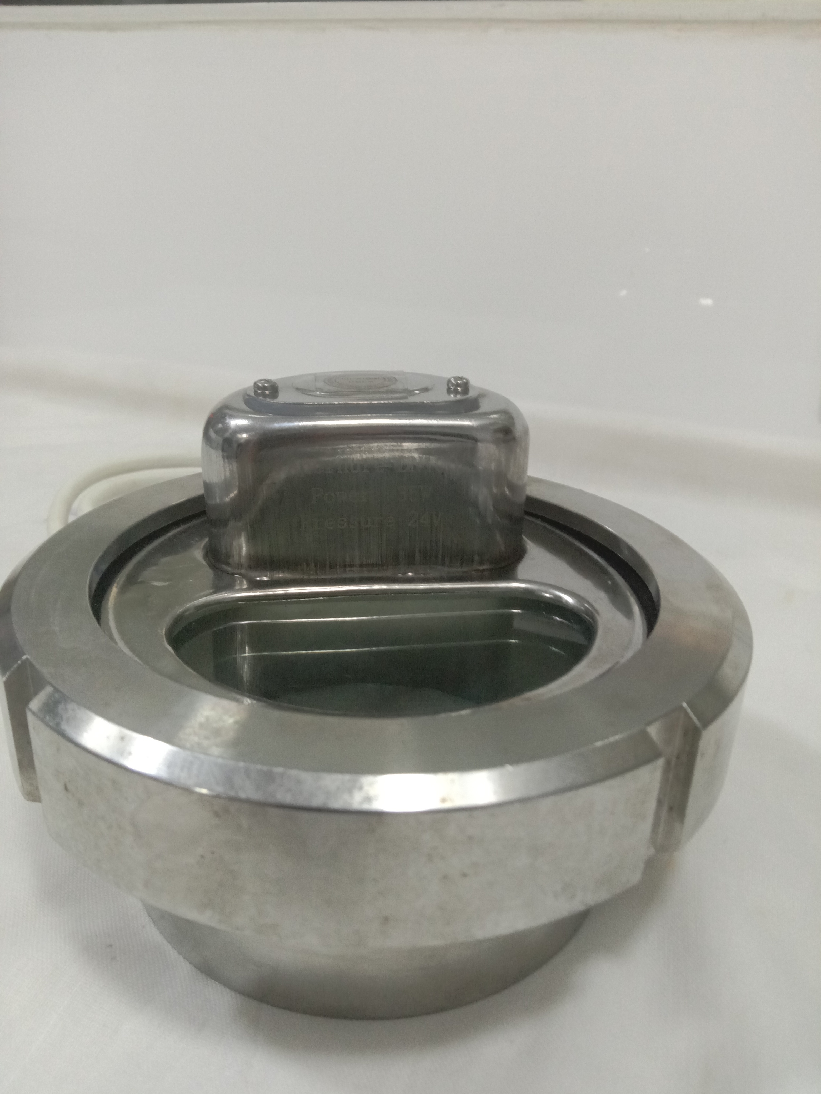 Circular Sight Glass With Viewing Light - Accuracy: -/+1 %