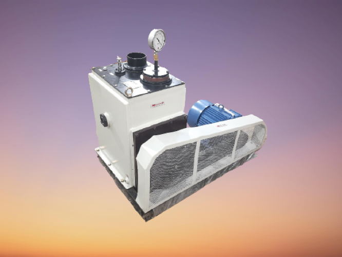 Oil Sealed High Vacuum Pump - Cast Iron, Black/grey | High Pressure, 200-10000 Lpm Flow Rate, 760 Mm/hg To 0.005 Mmhg Max Suction 