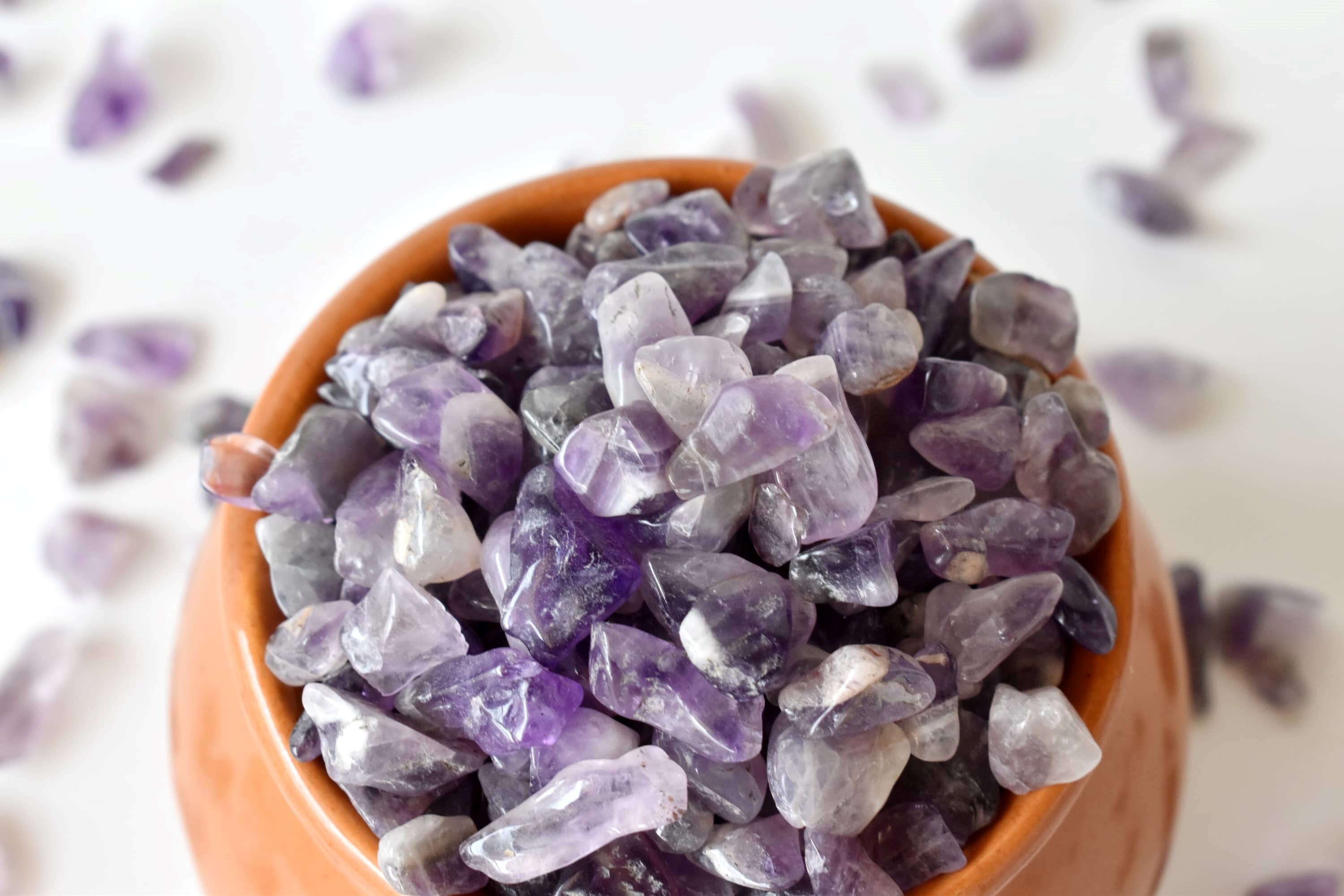 Amethyst Gemstone Chips Loose Crystal Chips - Natural Purple Gemstone, Standard Size, Undrilled And Unpolished | Resealable Bag For Easy Storage