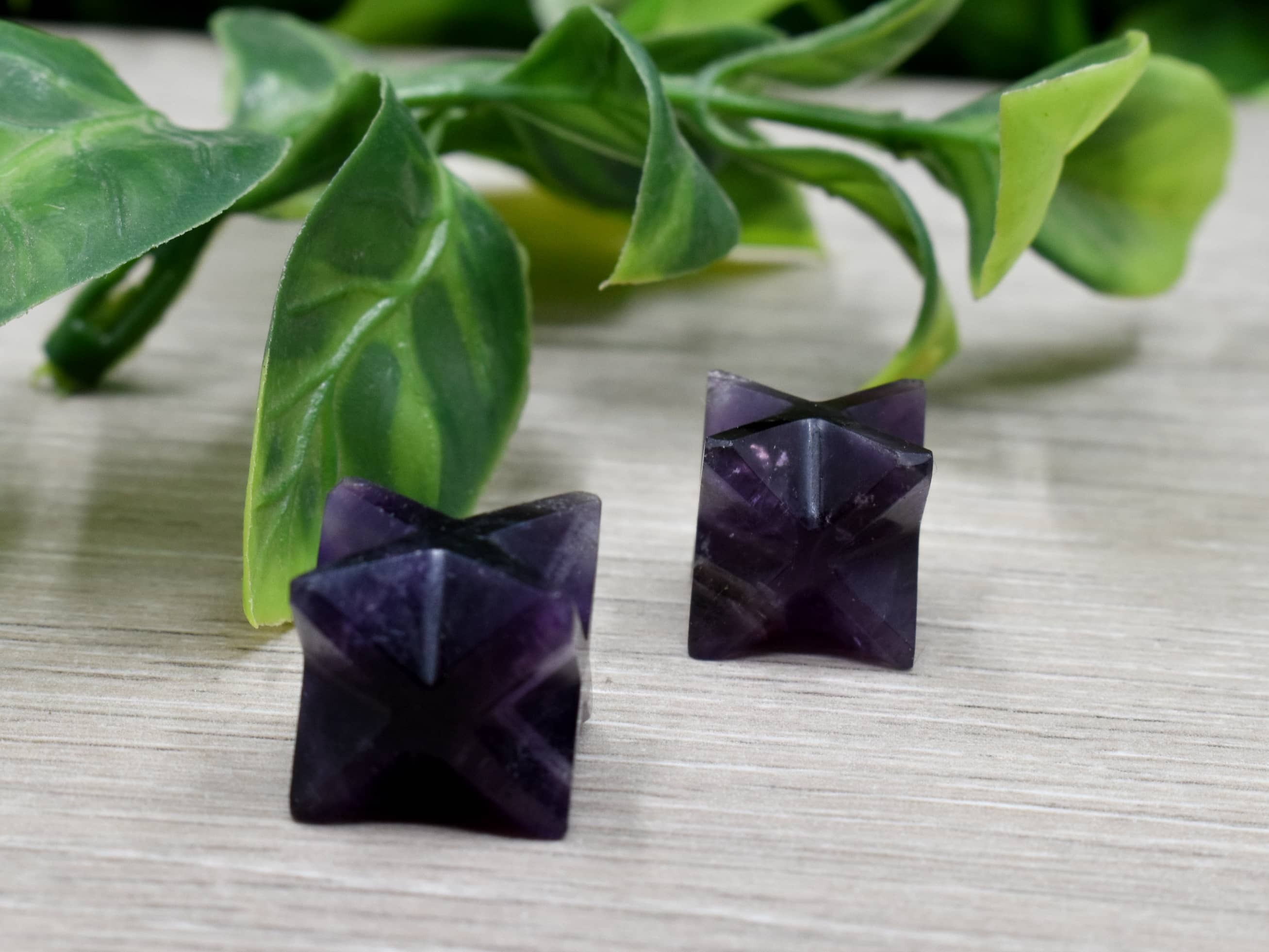 Amethyst Crystal Merkaba Stars Crystal Grid Energy Healing Sacred Geometry Stars - Material: Amethyst Size: 18-25mm Color: Purple | Grade: Aaa Weight: 15 Grams Natural Stone Type