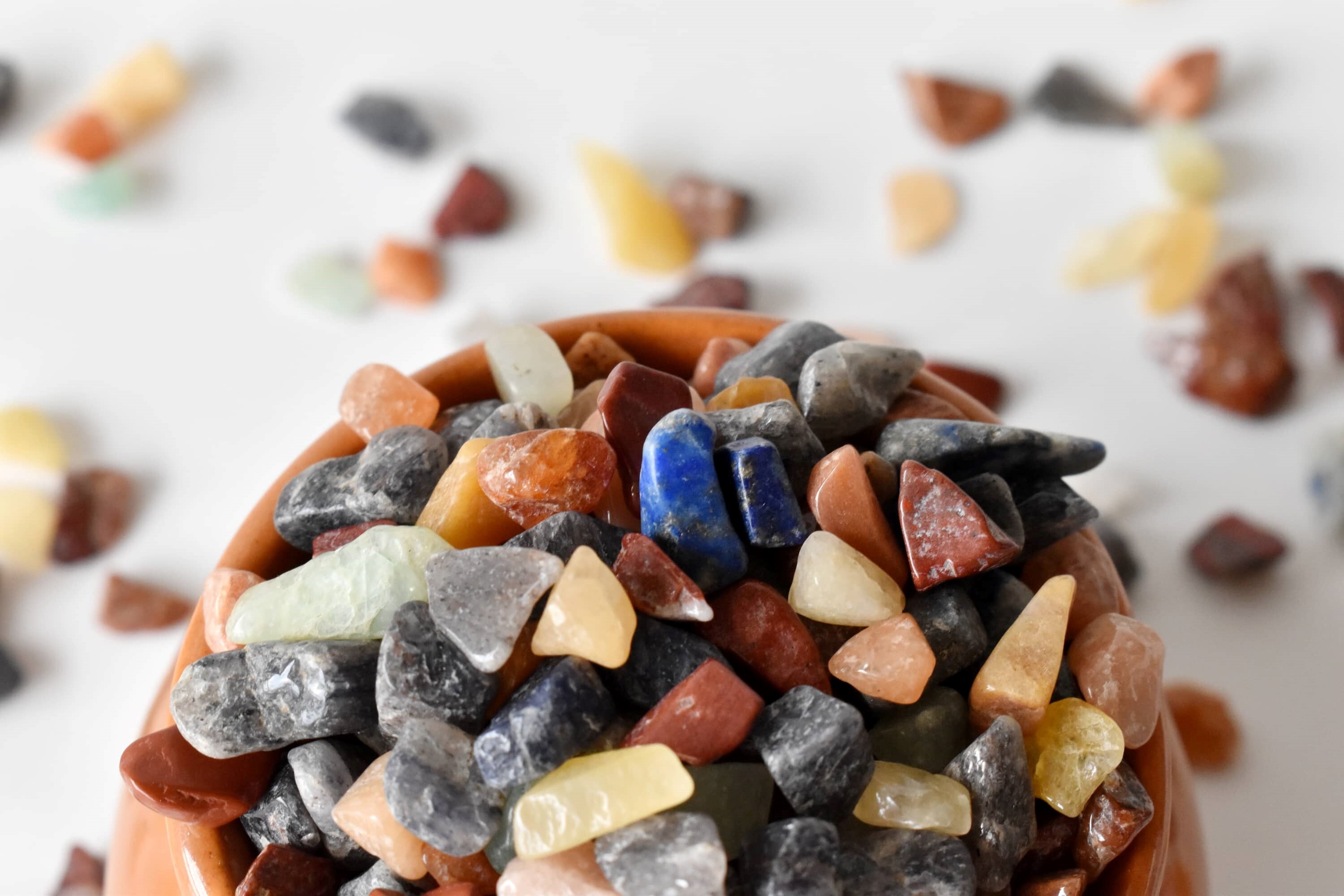 Mix Agate Gemstone Chips Loose Crystal Chips - Raw Natural Undrilled Unpolished Gemstone Material, Standard Size Multicolour Variety