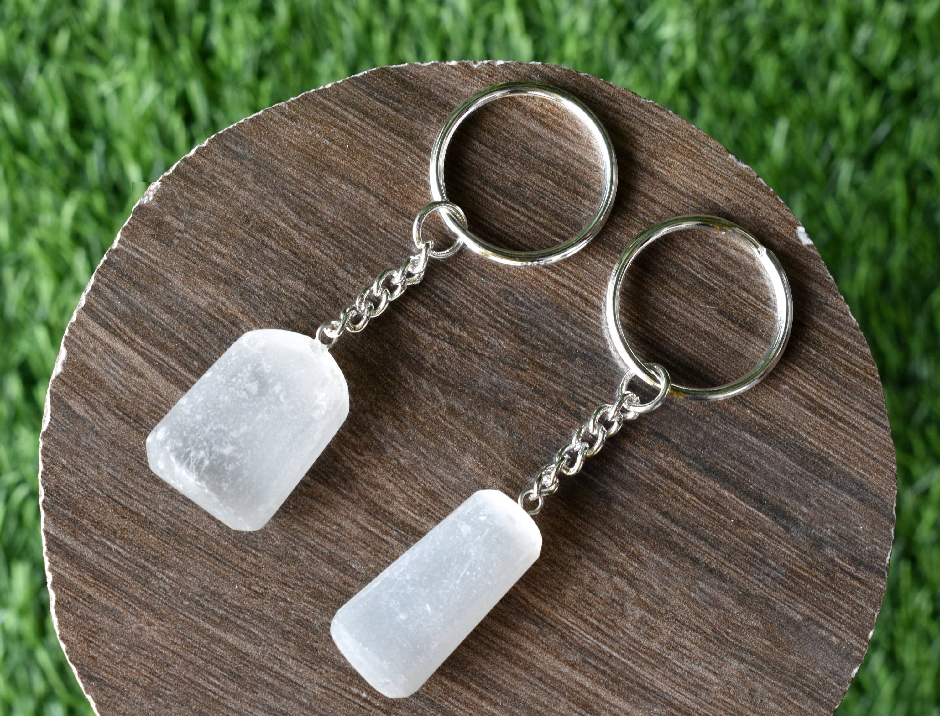 Selenite Key Chain - 5.5cm Tumble Rough Orgone Heart, Gemstone Worry Stone Sphere | Perfect Gift For Crystal Enthusiasts