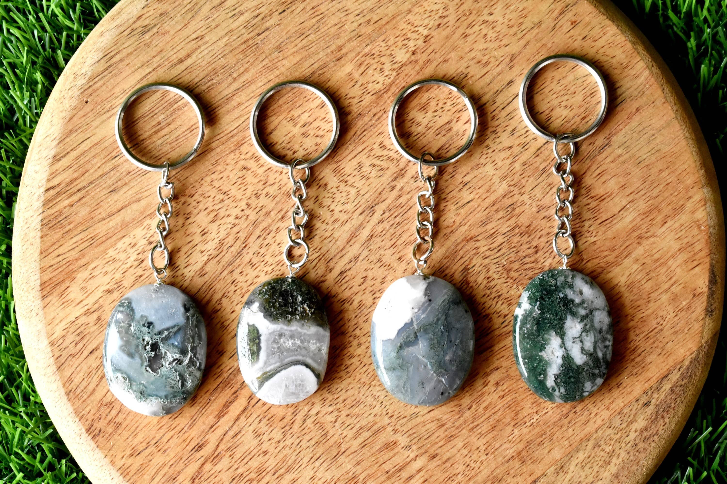 Moss Agate Key Chain - Tumble, Rough Heart Design | Ideal Decoration & Gift For Nature Lovers And Gemstone Enthusiasts, 5.5cm Chain
