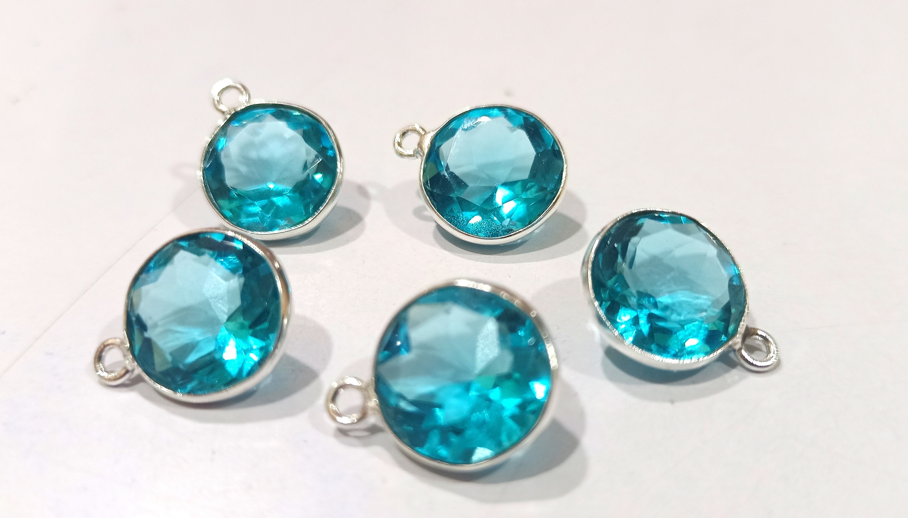 Blue Topaz Star Cut Coin Shape 12mm Gemstone Single Loop Bezel Connecter Charms - Shape: Round