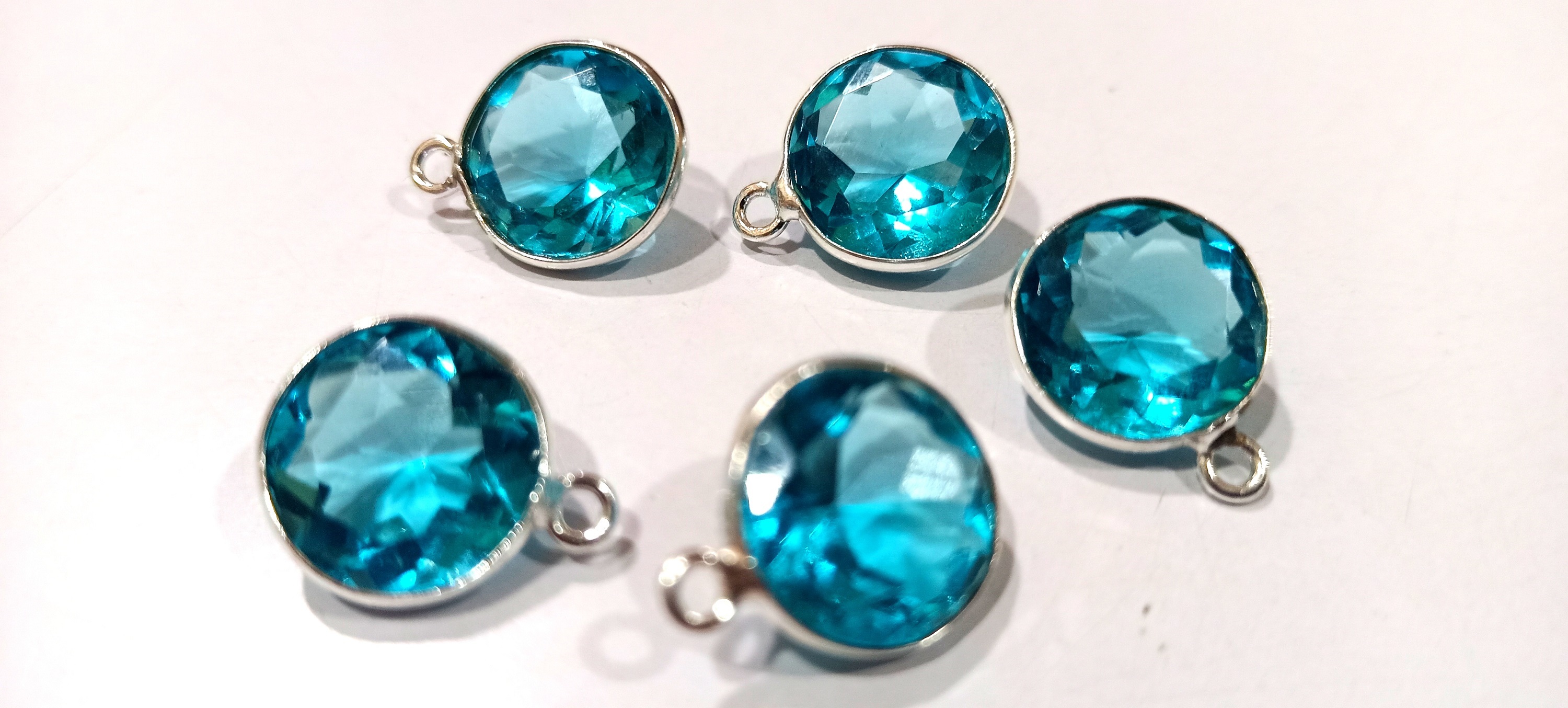 Blue Topaz Star Cut Coin Shape 12mm Gemstone Single Loop Bezel Connecter Charms - Shape: Round