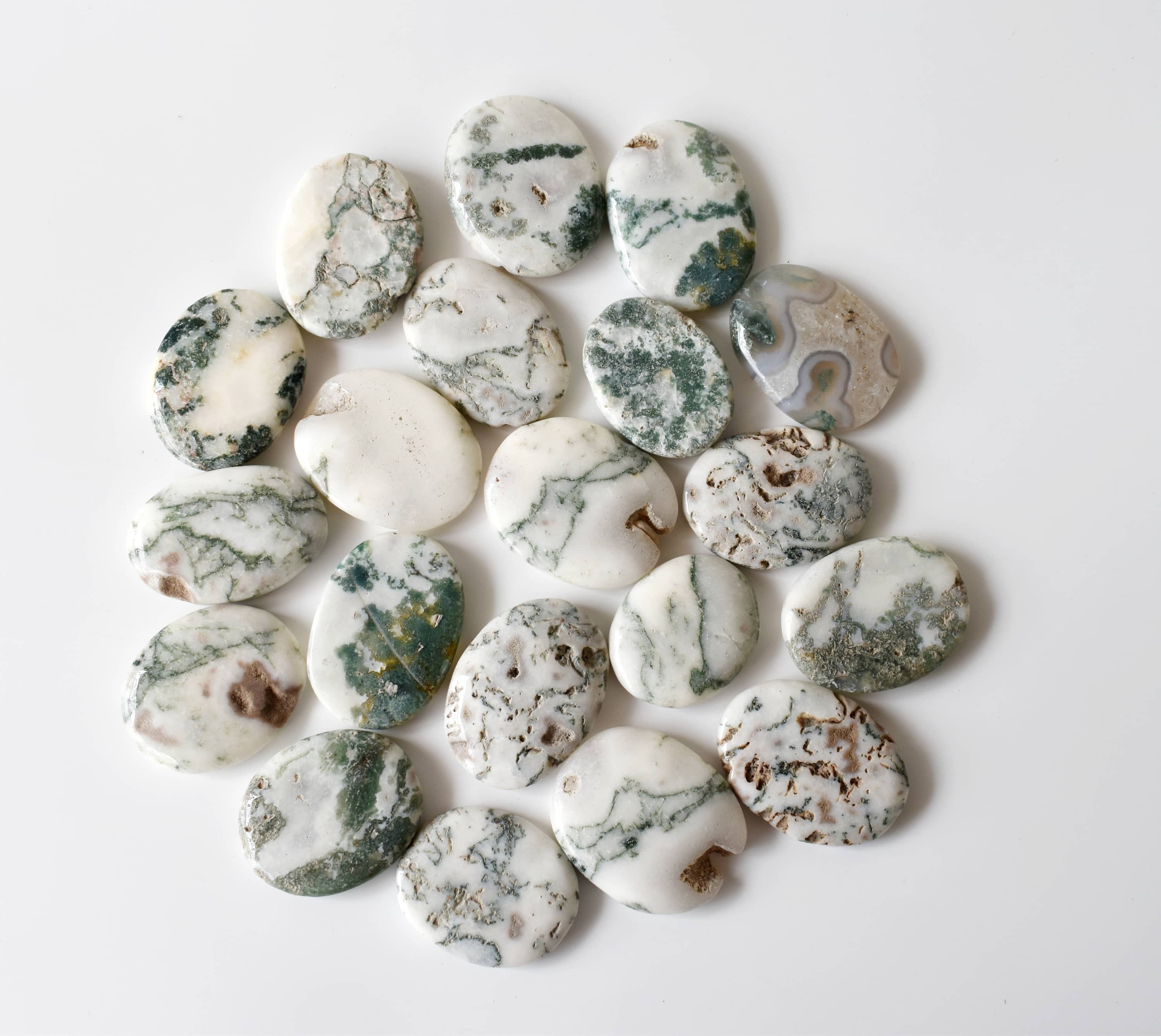 Tree Agate Flat Stone - Natural 1.5 Inch Oval Shape Aaa Grade Crystal | Polished Flat Surface For A Comfortable Hold