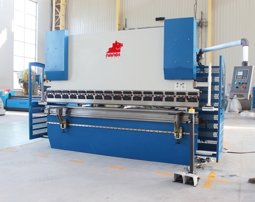 Cnc Press Brake - Color: Black