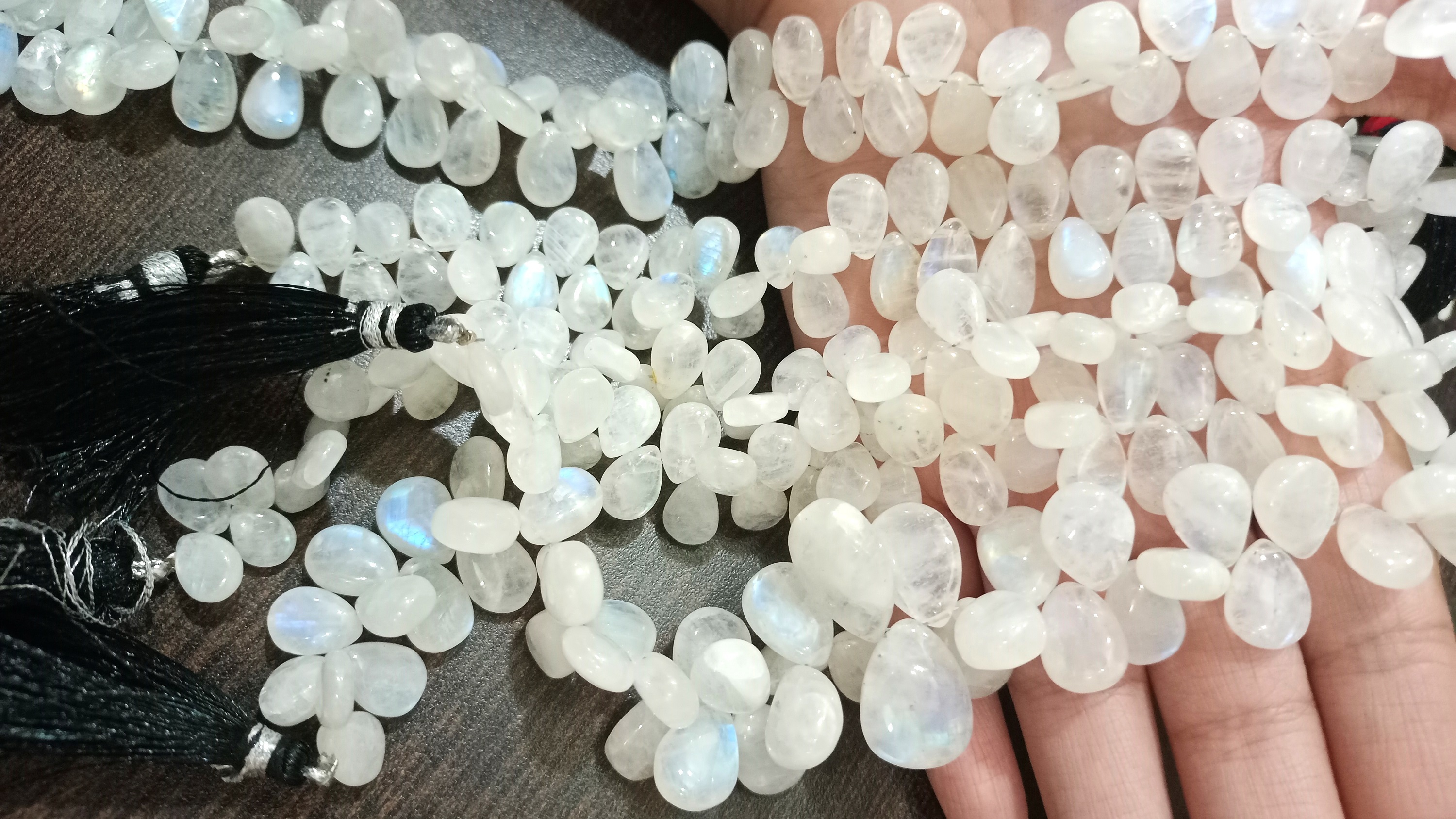 Natural White Rainbow Moonstone Pear Shape 4x6mm To 5x7mm Per Strand 8''long - Occasion: Causal