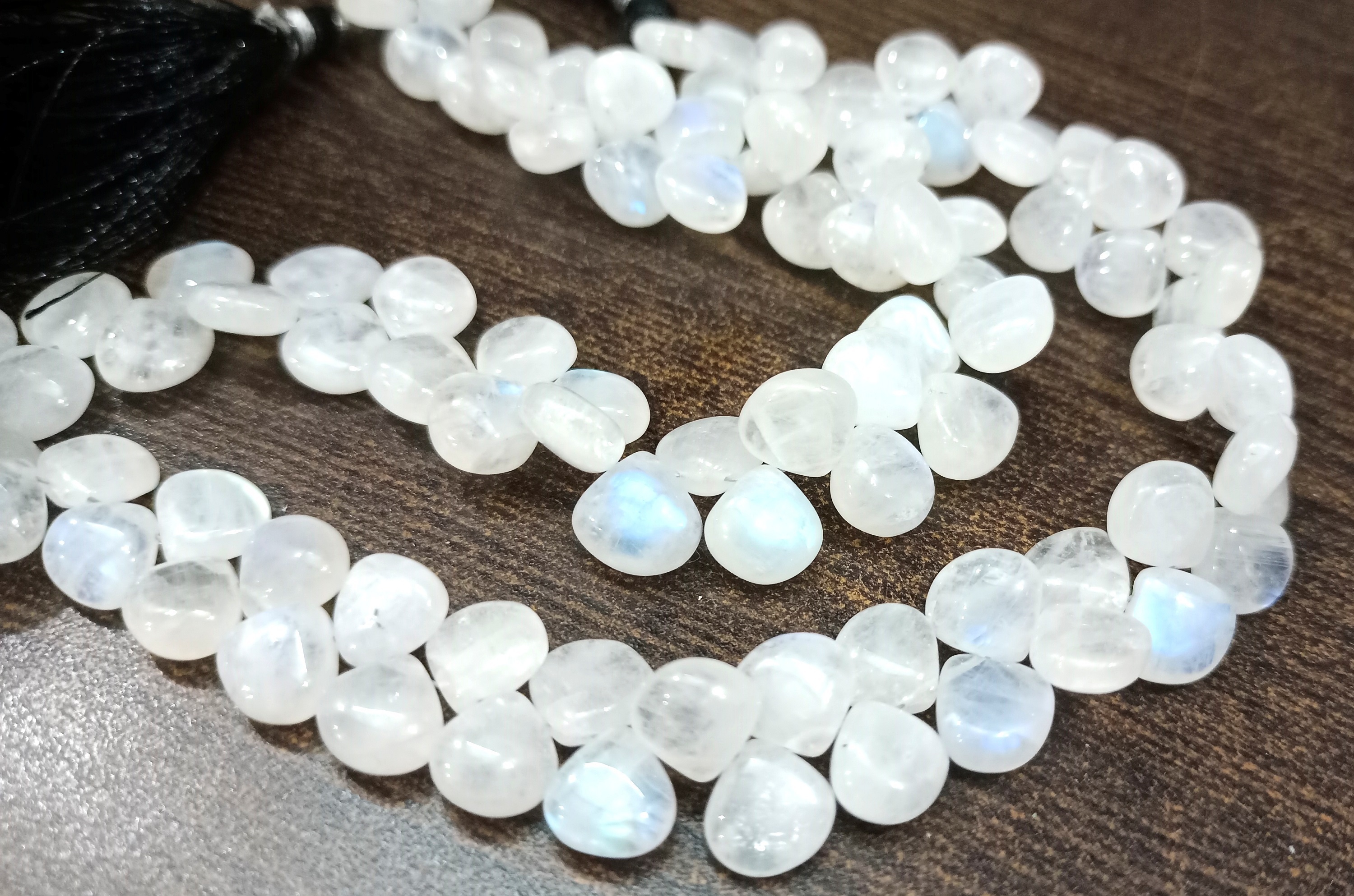 Natural White Rainbow Moonstone Heart Shape Plain 6 To12mm Per Strand 8''long