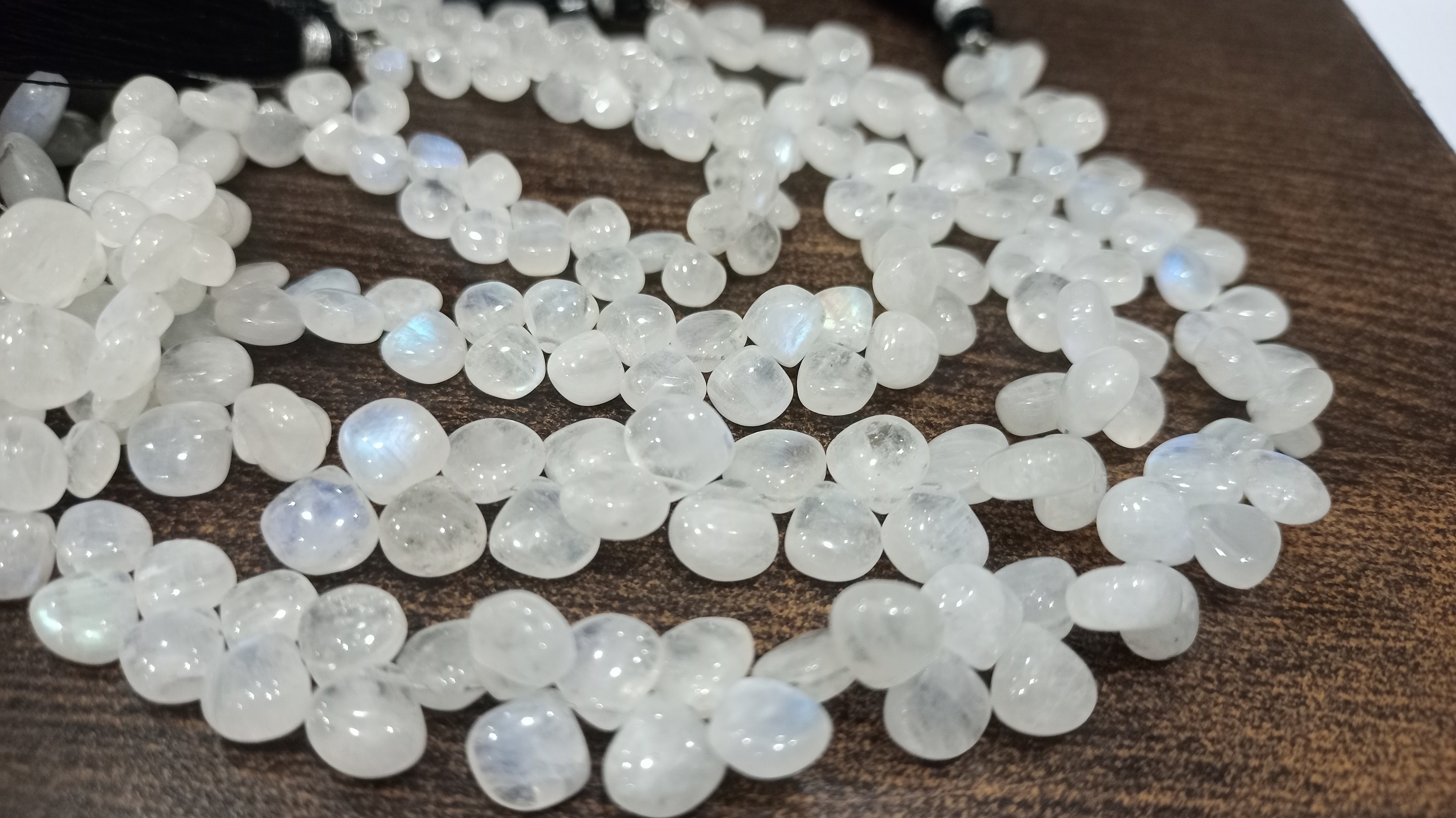 Natural White Rainbow Moonstone Heart Shape Plain 6 To12mm Per Strand 8''long