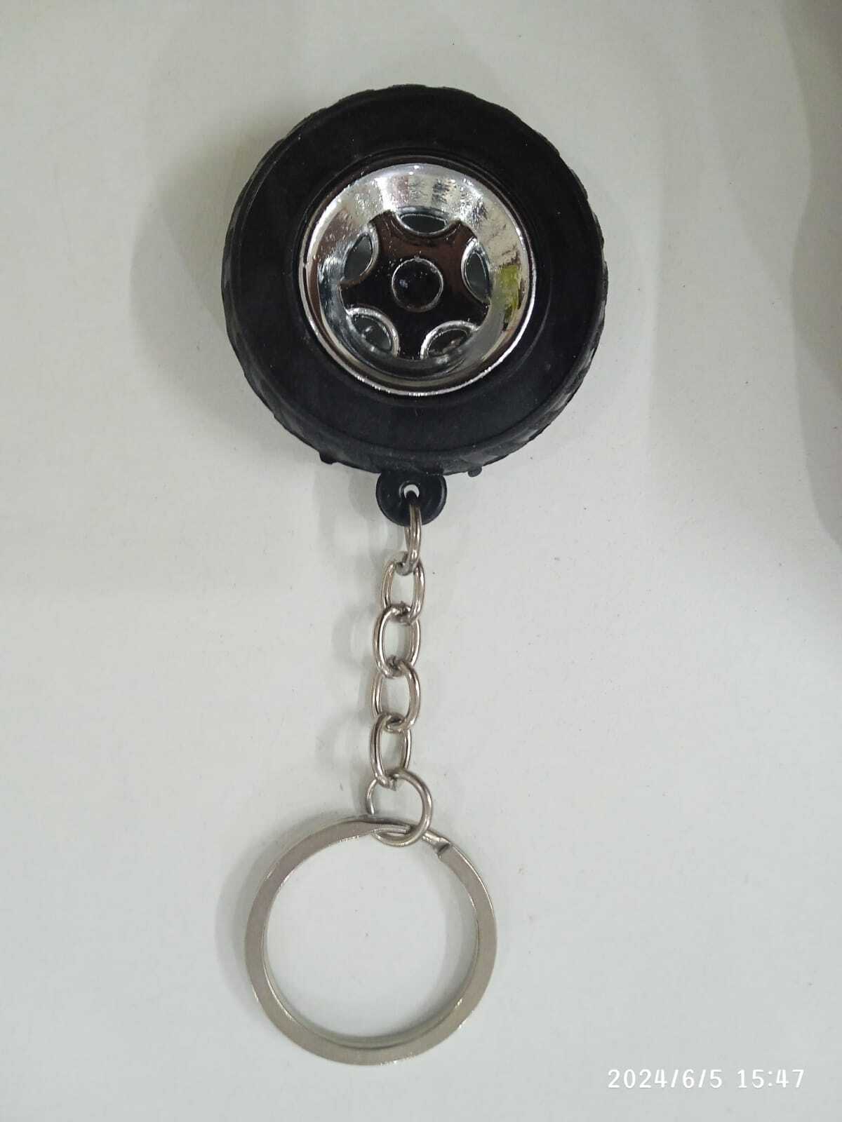 Tyre Keychain - Eco-friendly Zinc Alloy Design | High-grade Polished Chrome Plated, Exquisite Workmanship, Fashionable Black Finish