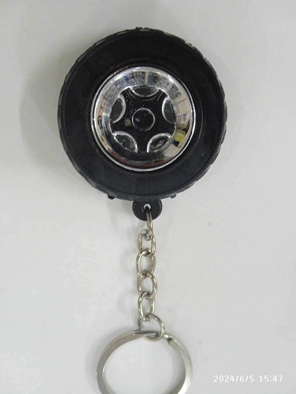 Tyre Keychain - Eco-friendly Zinc Alloy Design | High-grade Polished Chrome Plated, Exquisite Workmanship, Fashionable Black Finish