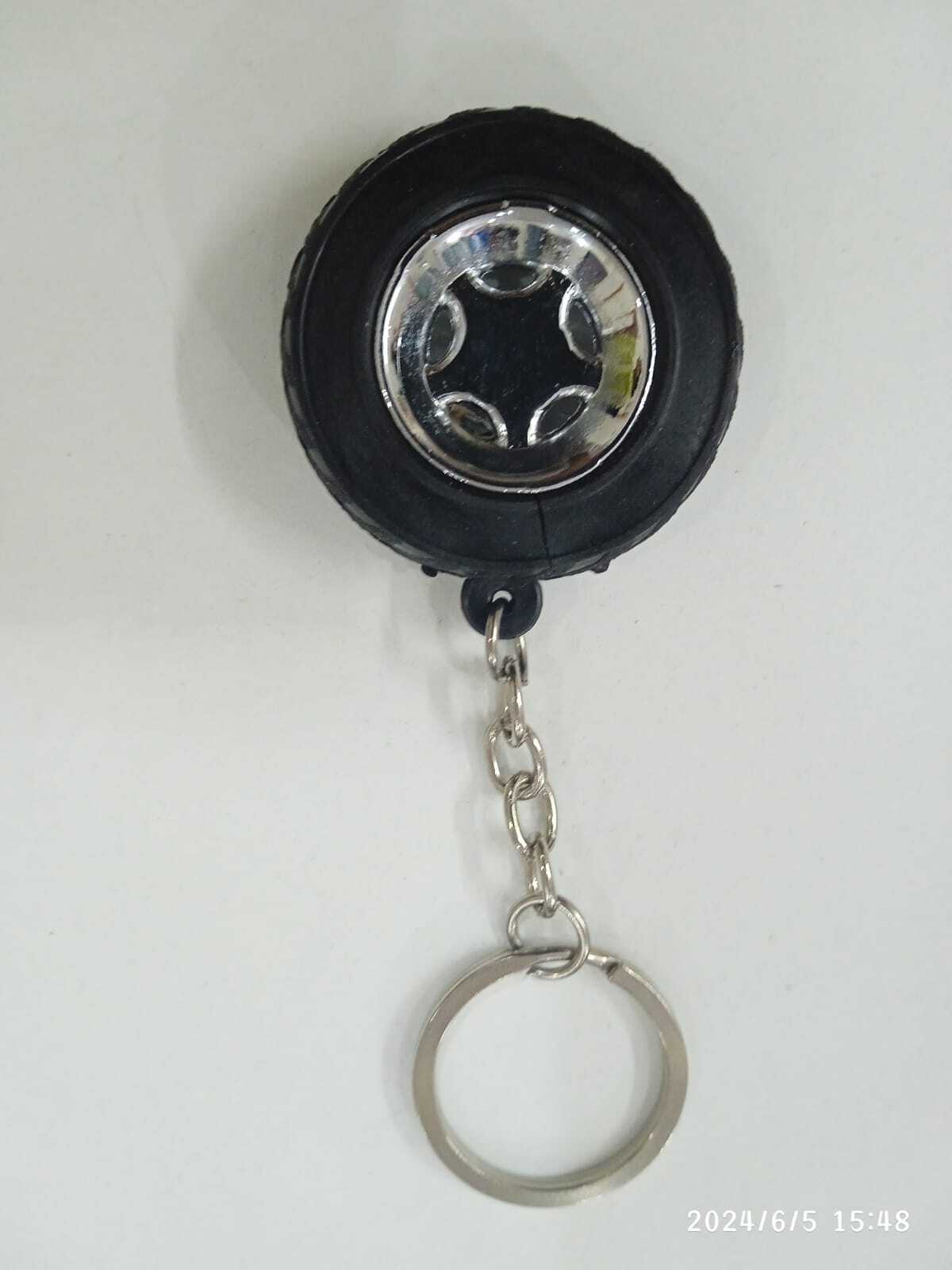 Tyre Keychain - Eco-friendly Zinc Alloy Design | High-grade Polished Chrome Plated, Exquisite Workmanship, Fashionable Black Finish
