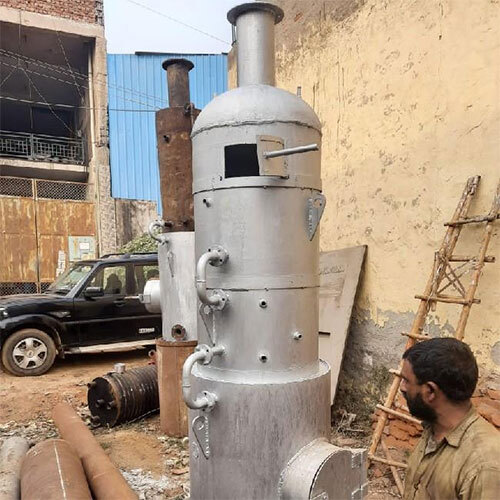 आवश्यकता के अनुसार ऊर्ध्वाधर लकड़ी बायलर