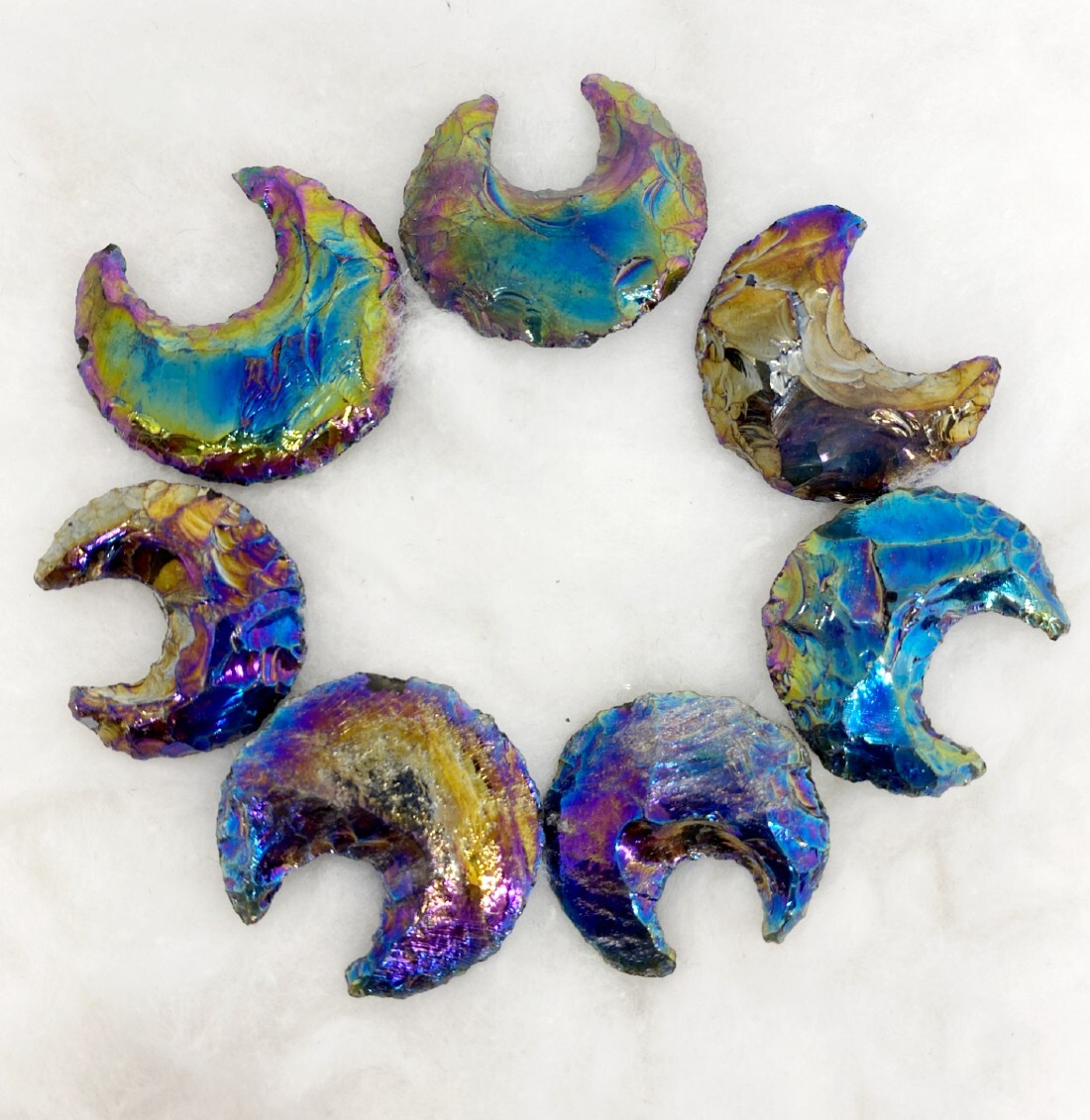 Aura Quartz Titanium Moon Arrowhead Points Crystal Arrowheads - Natural Indian Agate, 1 Inch, Multicolour | Handcrafted Design, Promotes Tranquility & Creativity