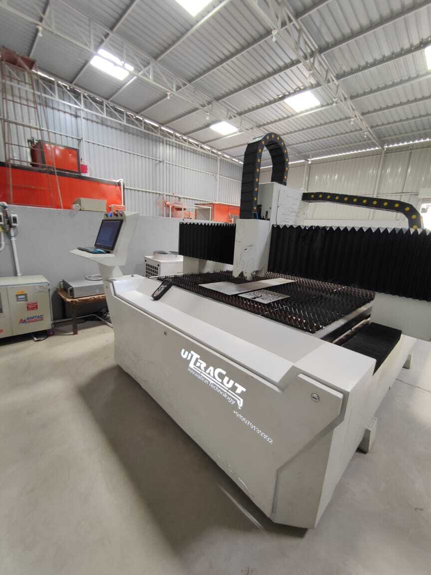 Blue Automatic Cnc Sheet Metal Laser Cutting Machine