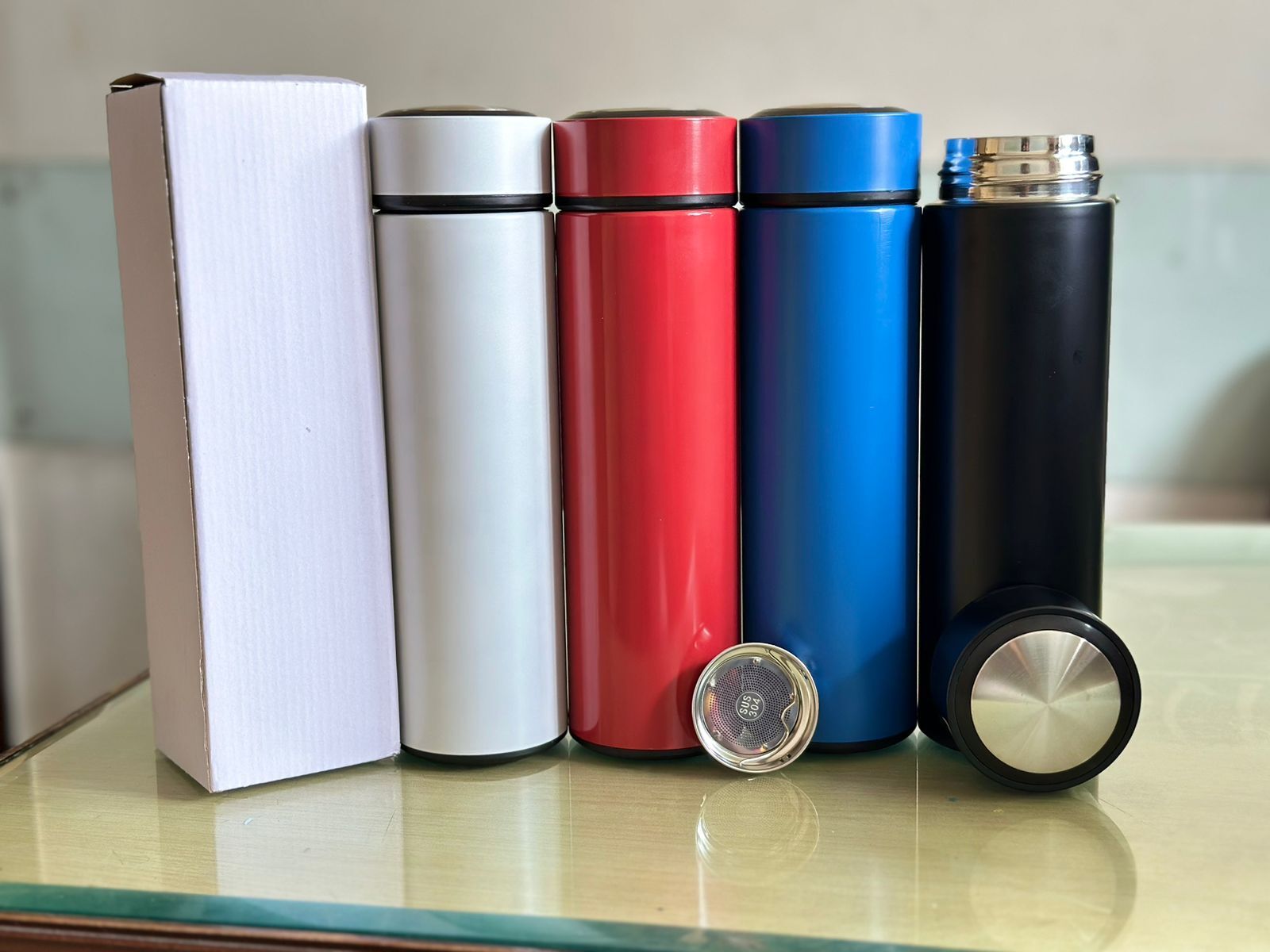 Led Temperature Display Water Bottle - Durable Plastic, Customized Size, Variety Of Colors | Personalizable Engraving, Hot & Cold Beverage Suitable