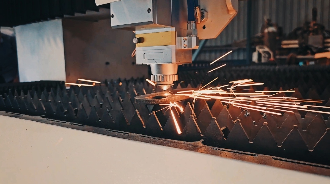 High Performance Automatic Fiber Laser Metal Cutting Machine - Precision Engineering For Stainless Steel, Aluminum, And Brass , Efficient Cutting Speed And Advanced Control System