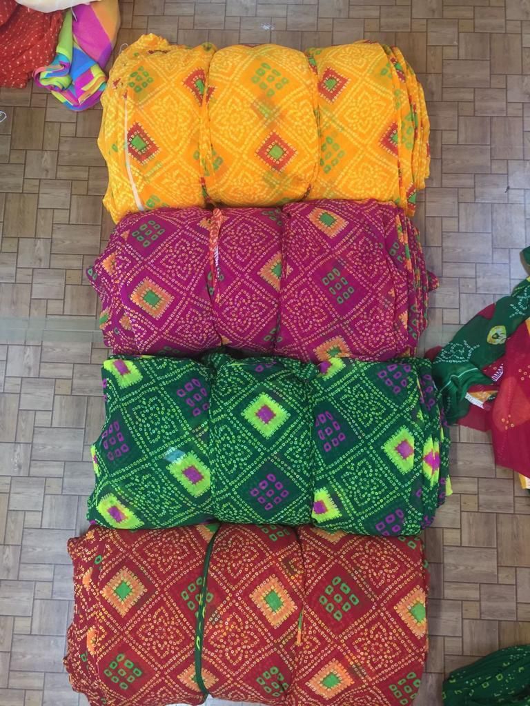 Bandhani Fabric - Attributes: Quick Dry