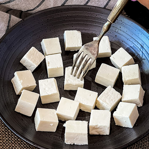 Pure Paneer Age Group: Old-Aged