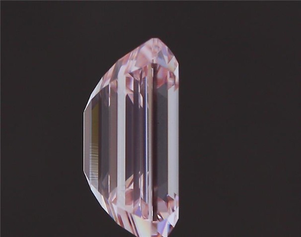 Emerald 4.03 Ct Fancy Intense Pink Vs1 Igi 629498479 Lab Grown Diamond - Density: 15
