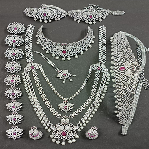Three Step Peacock Design Fancy Bridal Jewellery Set Gender: Women