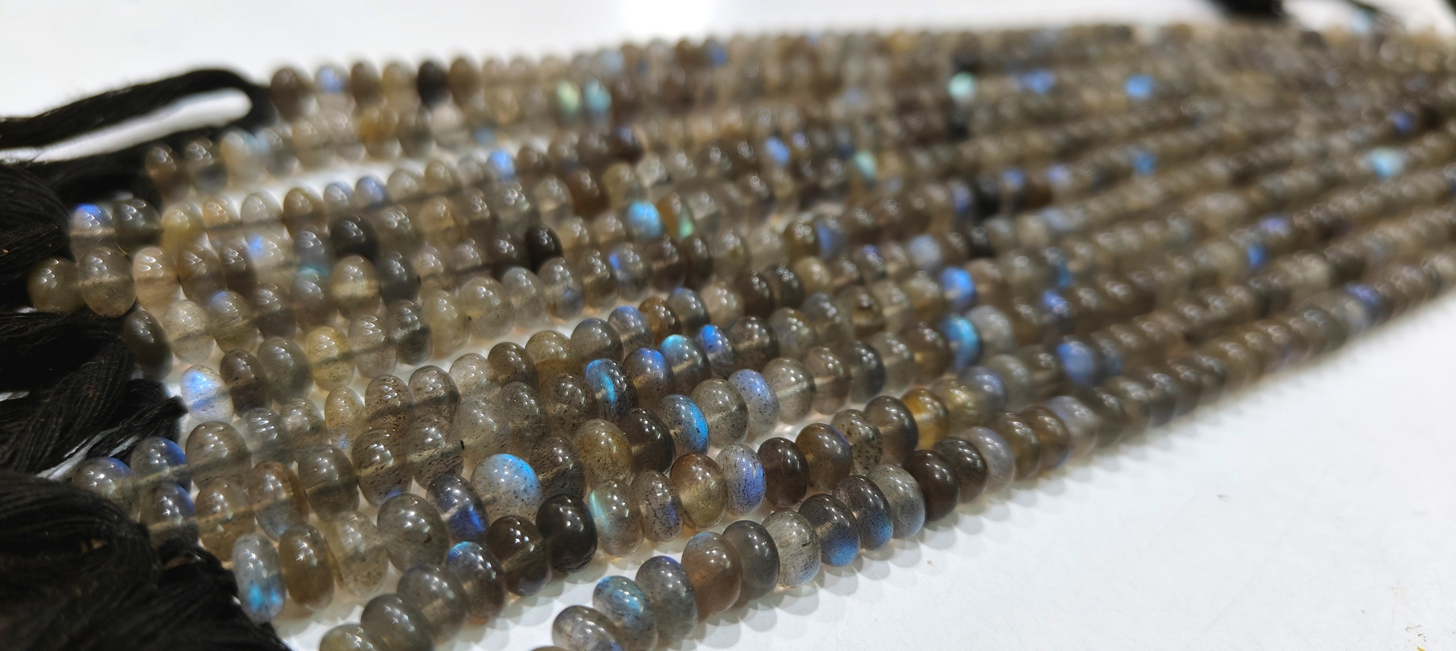 Natural Blue Flashy Labradorite Rondelle Plain 4 To 8mm Beads Per Strand 8'' Long - Beads Colour: Grey