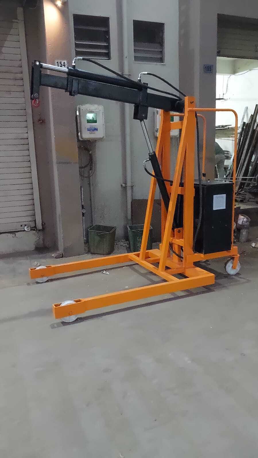 Hydraulic Floor Crane - 5 Ton Capacity, 10-15 Feet Lifting Height, Manual/electric/battery Operation, Industrial Mobile Design In Yellow/orange/red