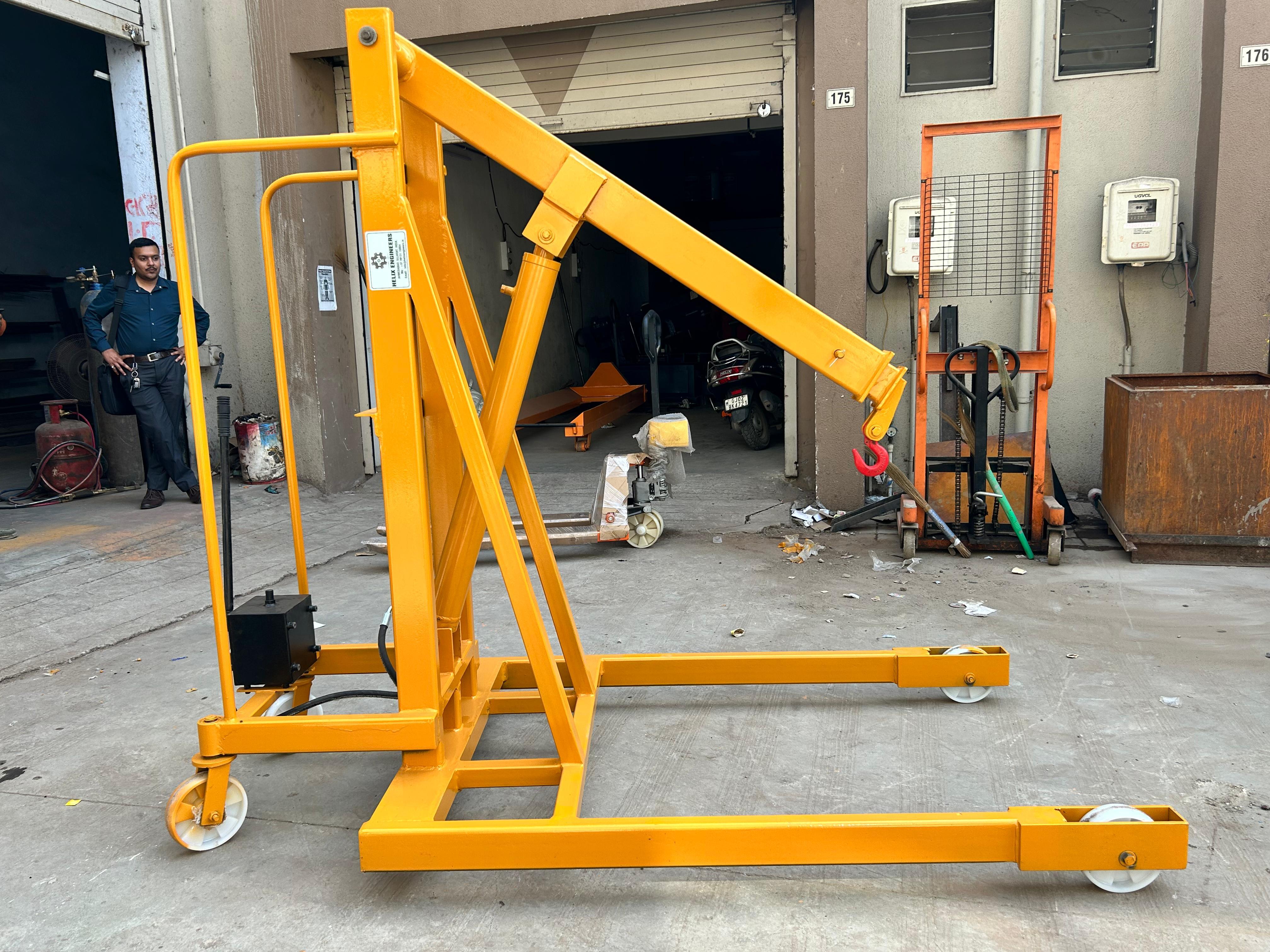 Hydraulic Floor Crane - 5 Ton Capacity, 10-15 Feet Lifting Height, Manual/electric/battery Operation, Industrial Mobile Design In Yellow/orange/red