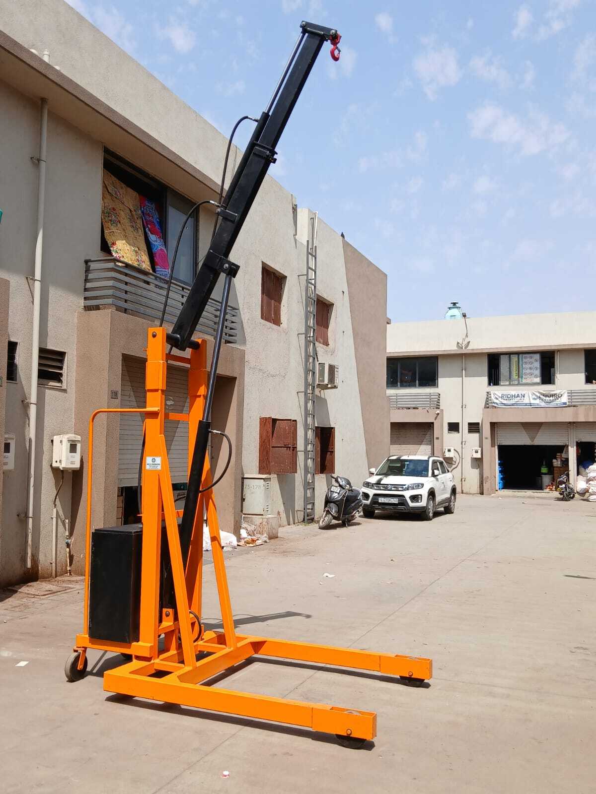Mobile Floor Crane By Helix Engineers