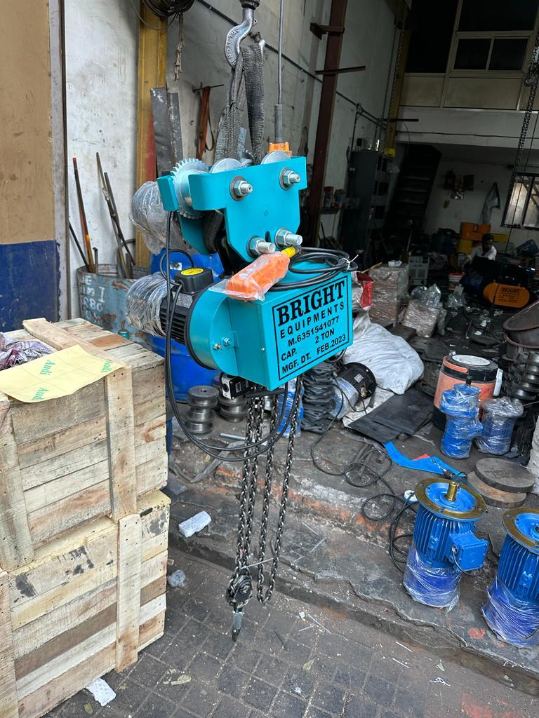 Electric Chain Hoist - 2 Ton Capacity, 12 Meter Lift Height, Blue Color | Wilson Motor, Emc Disc Brake, With Trolley, 3 Phase Electric Power, 415 Volt