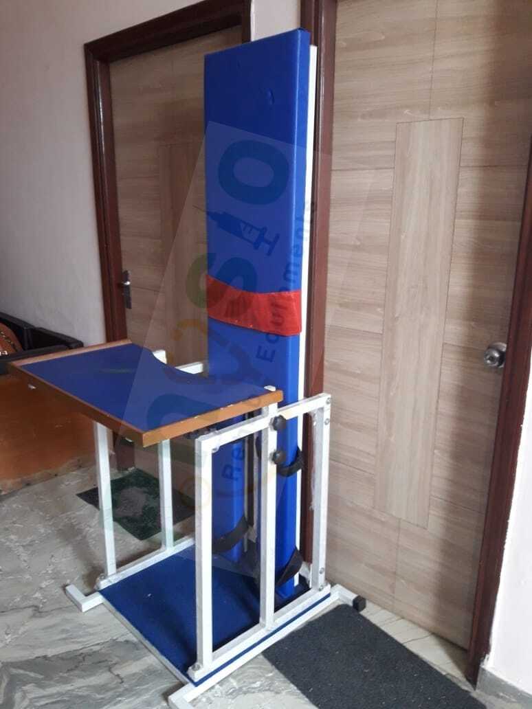 Metallic Standing Frame