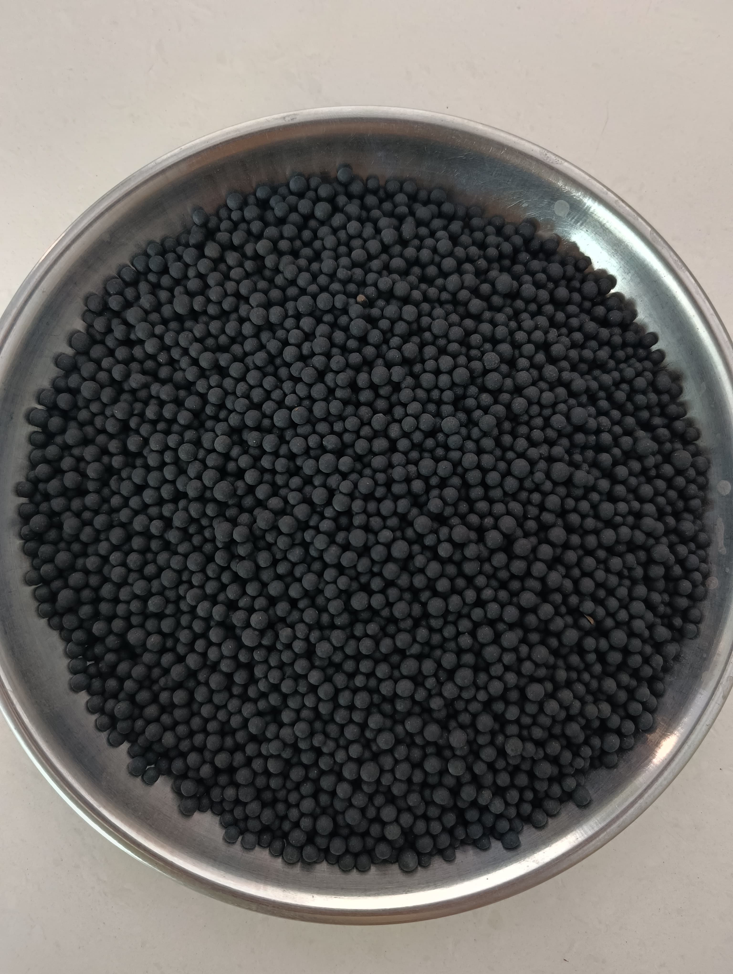 Organic Manure - Color: Black