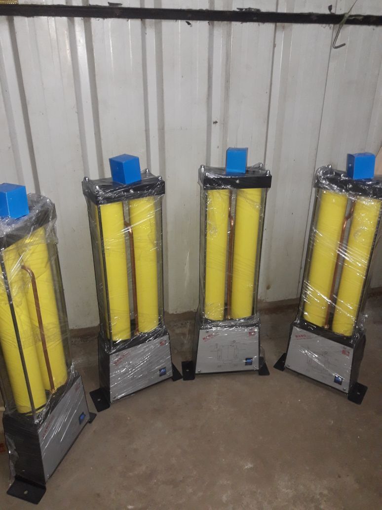 Air Dryer - Power Source: Electric